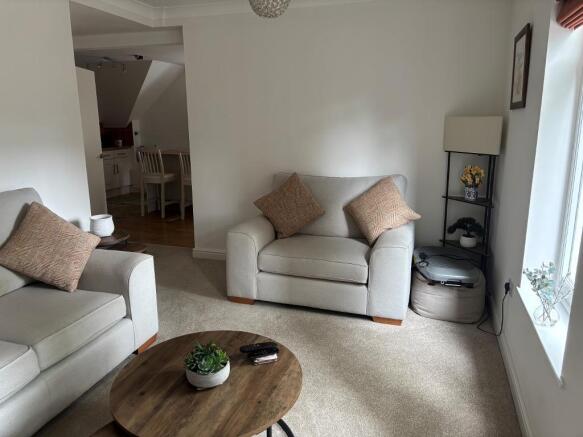 2 bed Apartment for sale Image 5