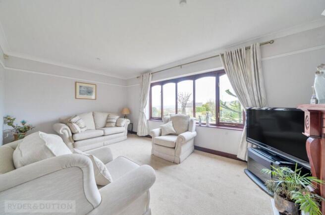 4 bed Detached Bungalow for sale Image 6
