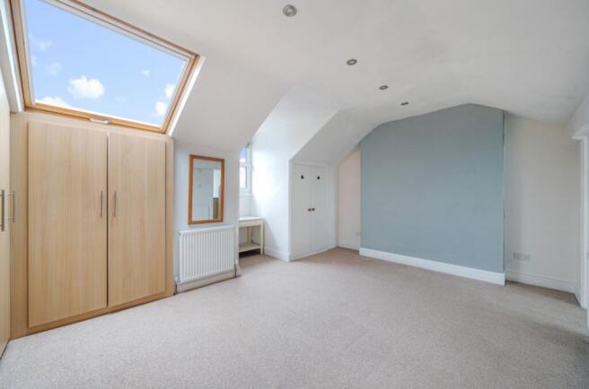 4 bed Terraced for sale Image 11
