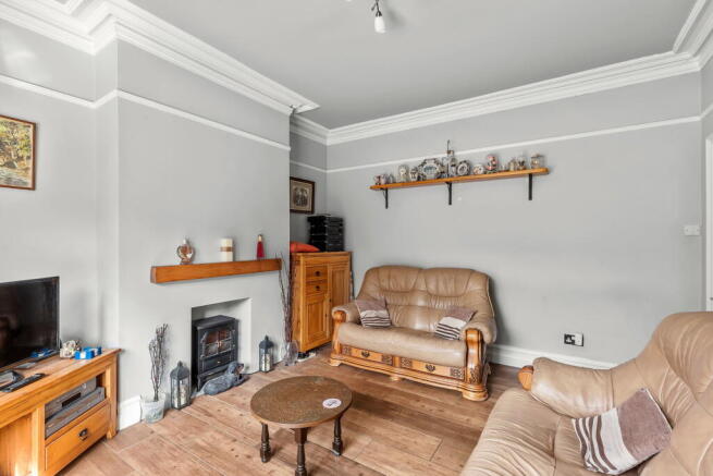 5 bed Terraced for sale Image 9