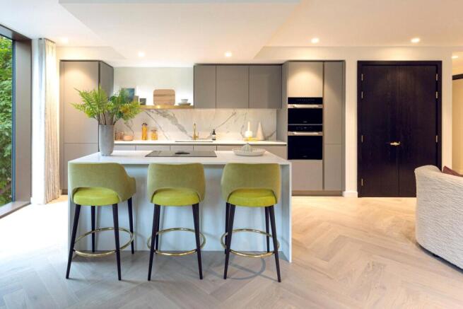 Kitchen/Dining Area