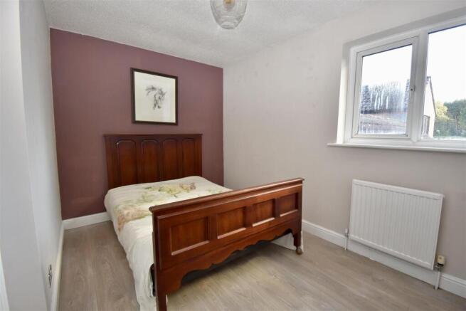 3 bed Terraced for sale Image 6