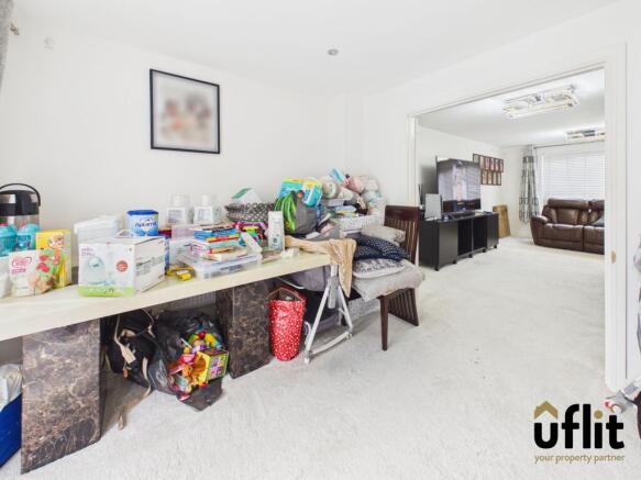 4 bed Detached for sale Image 9
