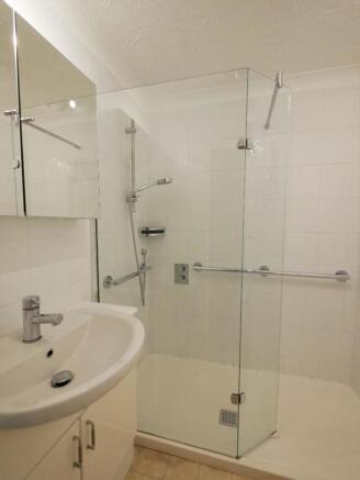 Bathroom/Shower Room