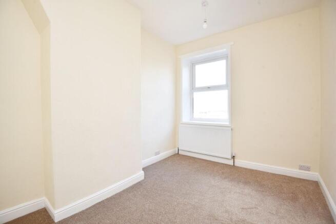2 bed Terraced to rent Image 5