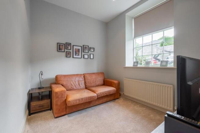 5 bed Terraced for sale Image 12