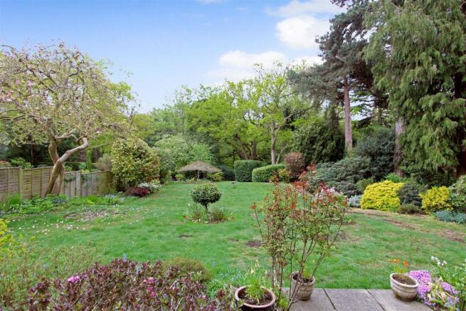 BEST GARDEN 1.jpg