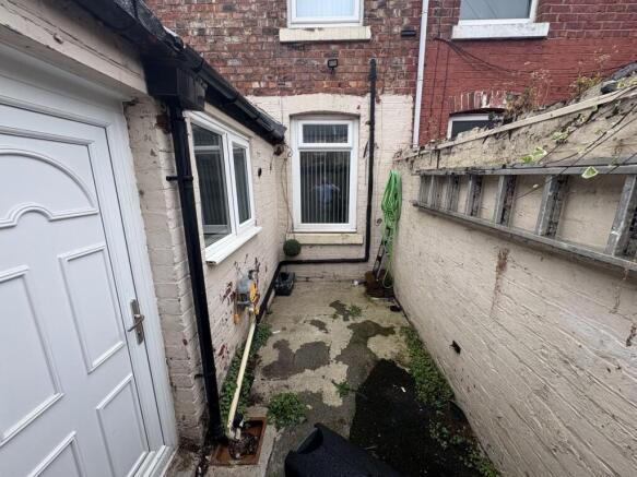 2 bed Terraced for sale Image 10