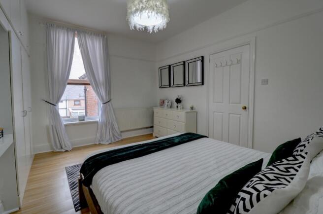 Bedroom 1.4