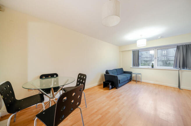 1406771-2-6982296...