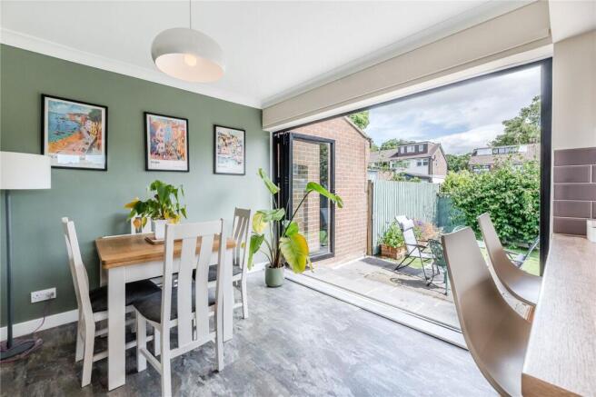3 bed Semi-Detached for sale Image 6