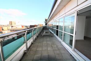 Apartment 607, 2 Royal Plaza, Westfield Terrace, Sheffield S1 4GG