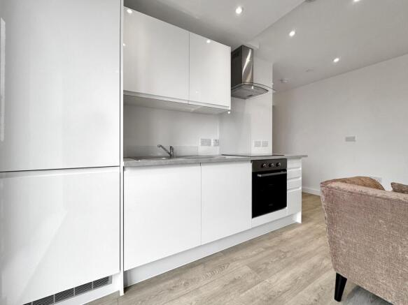 1 bed Apartment to rent Image 6
