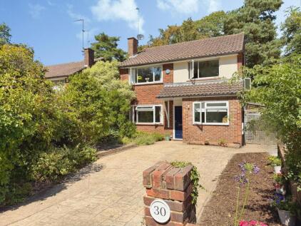 St. Michaels Road, Farnborough, Hampshire, GU14