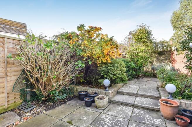 24 Locksash Close