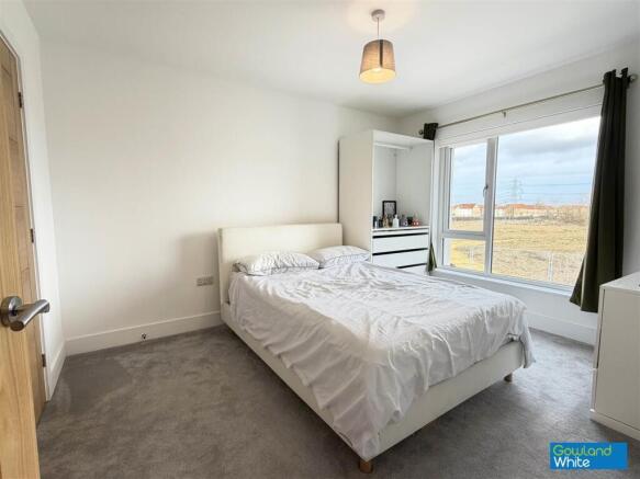 3 bed Semi-Detached for sale Image 9