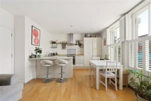 Flat First Floor 1, 73, Northcote Road, London SW11 6PJ