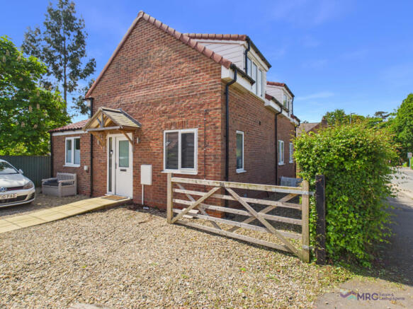 4 Bedroom Dorma-Bungalow For Sale