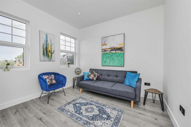 James_Anderson_-_ _Upper_Richmond_Road_West_12.jpg