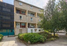 Flat 3, 8, Dumbiedykes Road, Dumbiedykes, Edinburgh EH8 9UR
