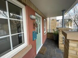 First Floor Flat, Centre Quay, Lower Burlington Road, Portishead BS20 7AX