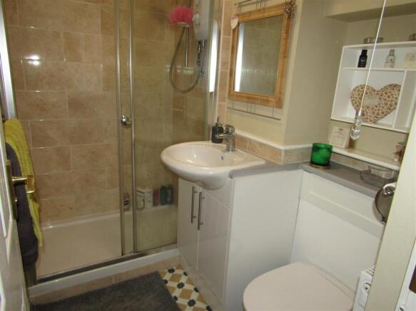 1 bed Flat for sale Image 6