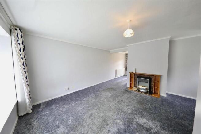 3 bed Semi-Detached for sale Image 9