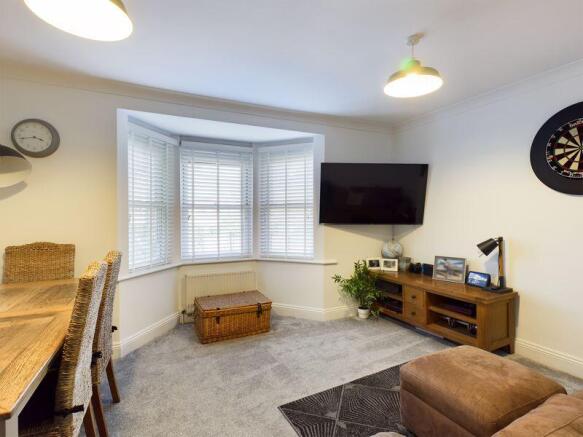 Sitting/Dining room