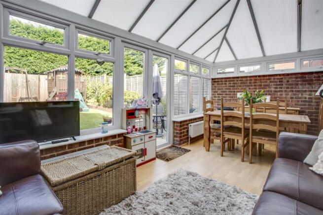 73 Littleworth Road Conservatory.jpg