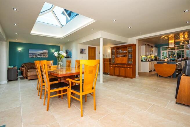 Kitchen Diner