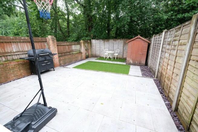 GARDEN 