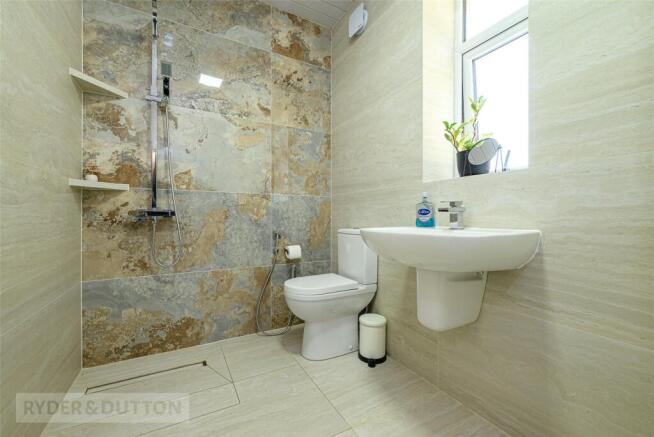 3 bed Detached for sale Image 11