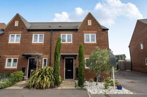 7, Lally Drive, Bicester OX25 5BN