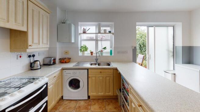 12-Weilerswist-Drive-Kitchen.jpg