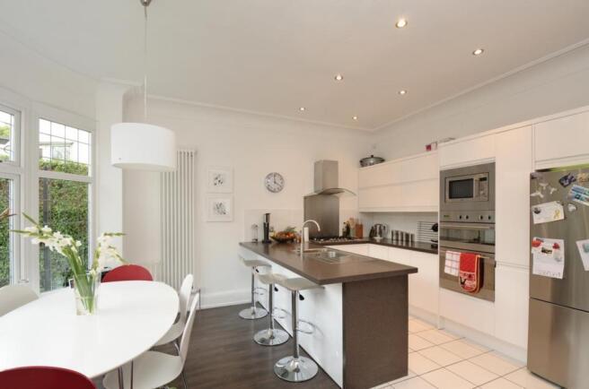 Kitchen Diner 2