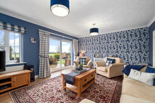 24 Millfield Close-24.jpg