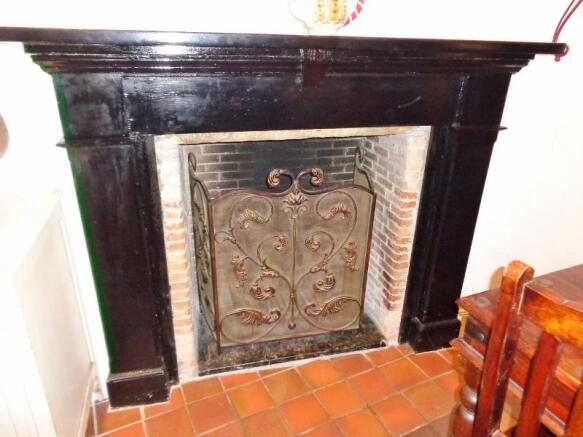 KITCHEN FIREPLACE