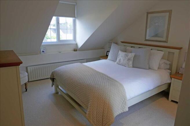 BEDROOM 1 (Front):