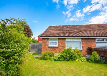 Farringdon Drive, Radcliffe, M26