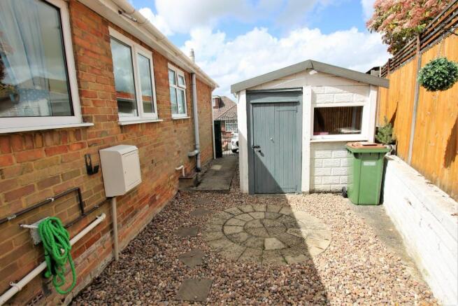 Sideway and Garage