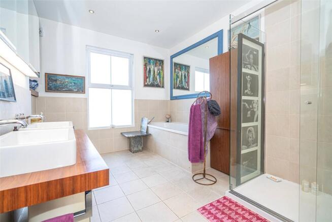Bedroom 1 En-Suite A