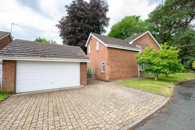 Double Garage 