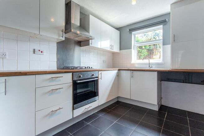 3 bed Terraced for sale Image 4