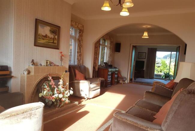 lounge-18-rasen-rd-3008.jpg
