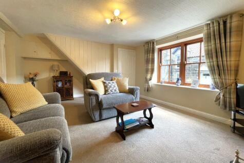Lavender Cottage, 4 Front Street, Grosmont, YO22 5PA