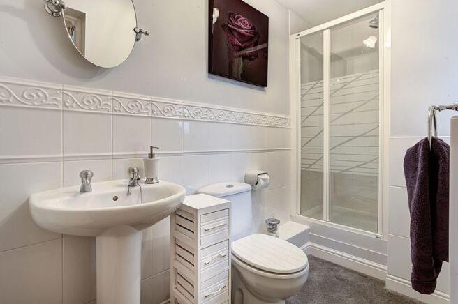 EN SUITE