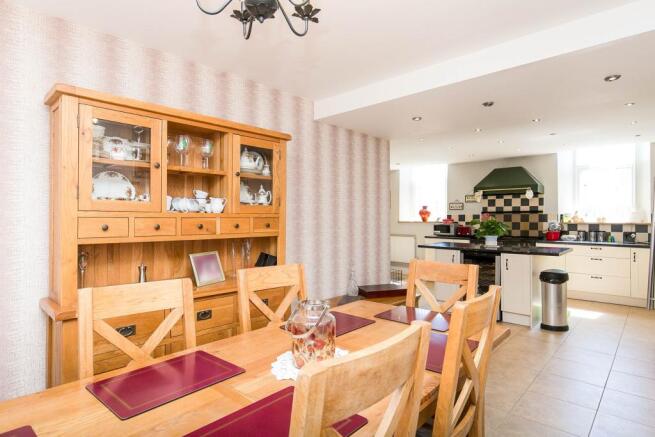 Kitchen/breakfast ro