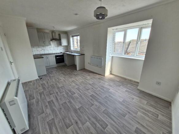 Lounge / Kitchen
