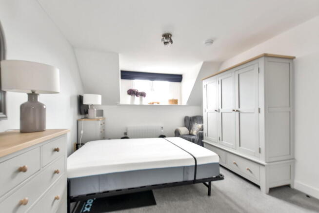 2 bed Apartment for sale Image 9