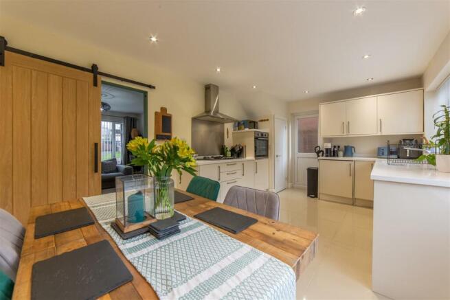 4 Fern Rise-15.jpg